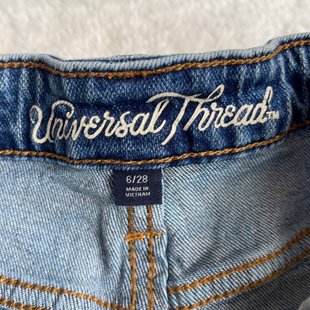 Universal Thread Shorts - Picture 5 of 7
